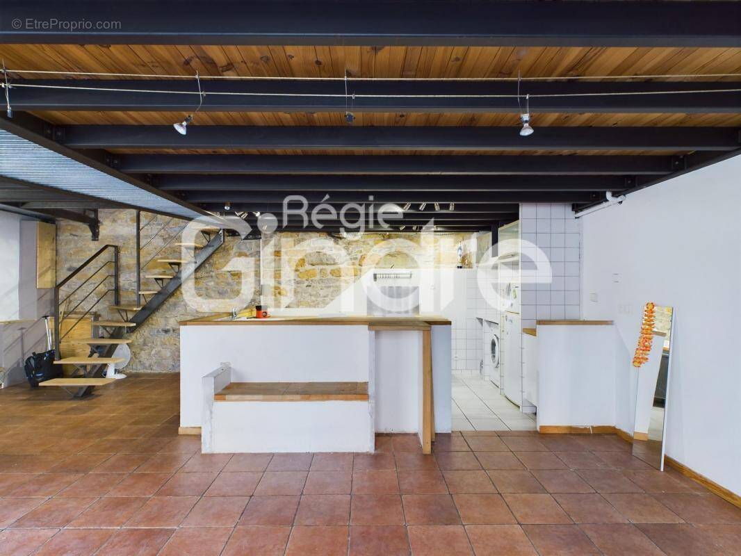 Appartement à LYON-4E