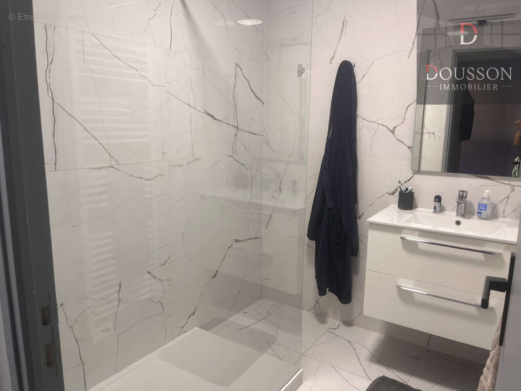 Appartement à UZES