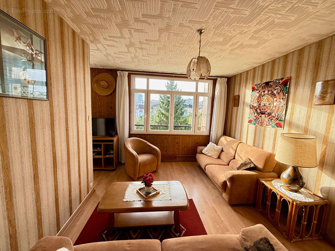 Appartement à CHATILLON