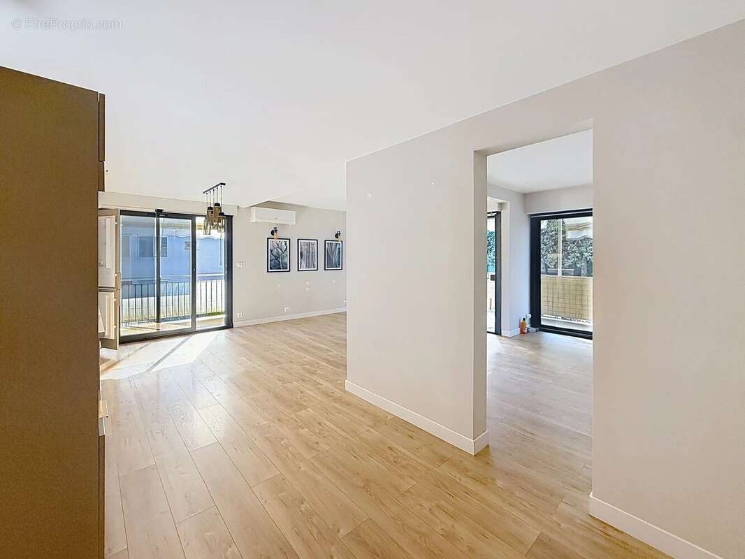 Appartement à LE CANNET