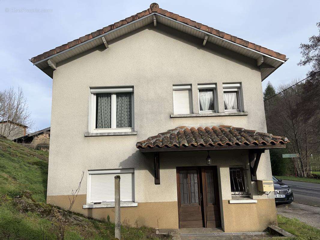 Maison à ROCHECHOUART