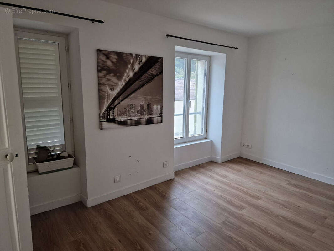 Maison à MEULAN