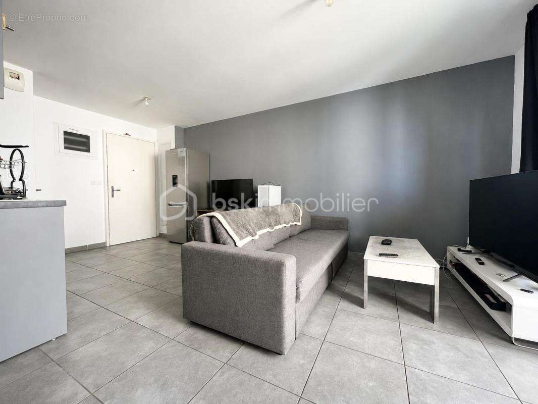 Appartement T2 avec terrasse (Vendu loué) VALRAS - photo 3