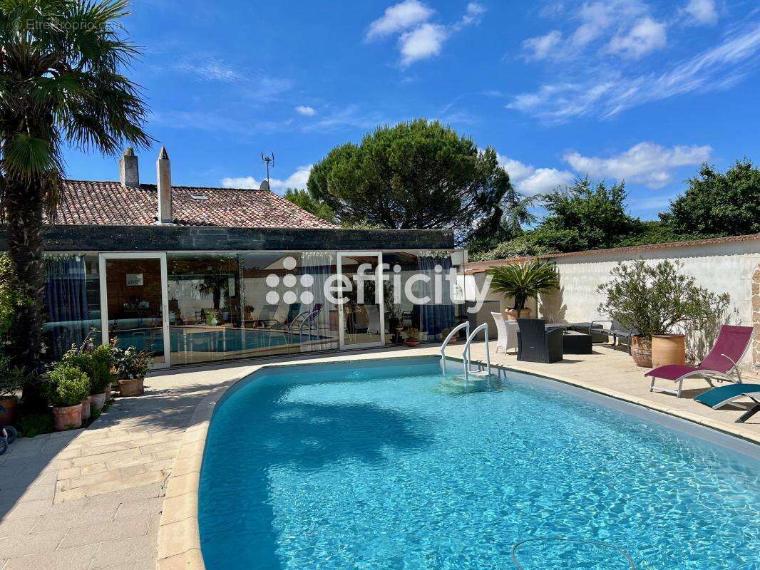 Maison à NIEULLE-SUR-SEUDRE