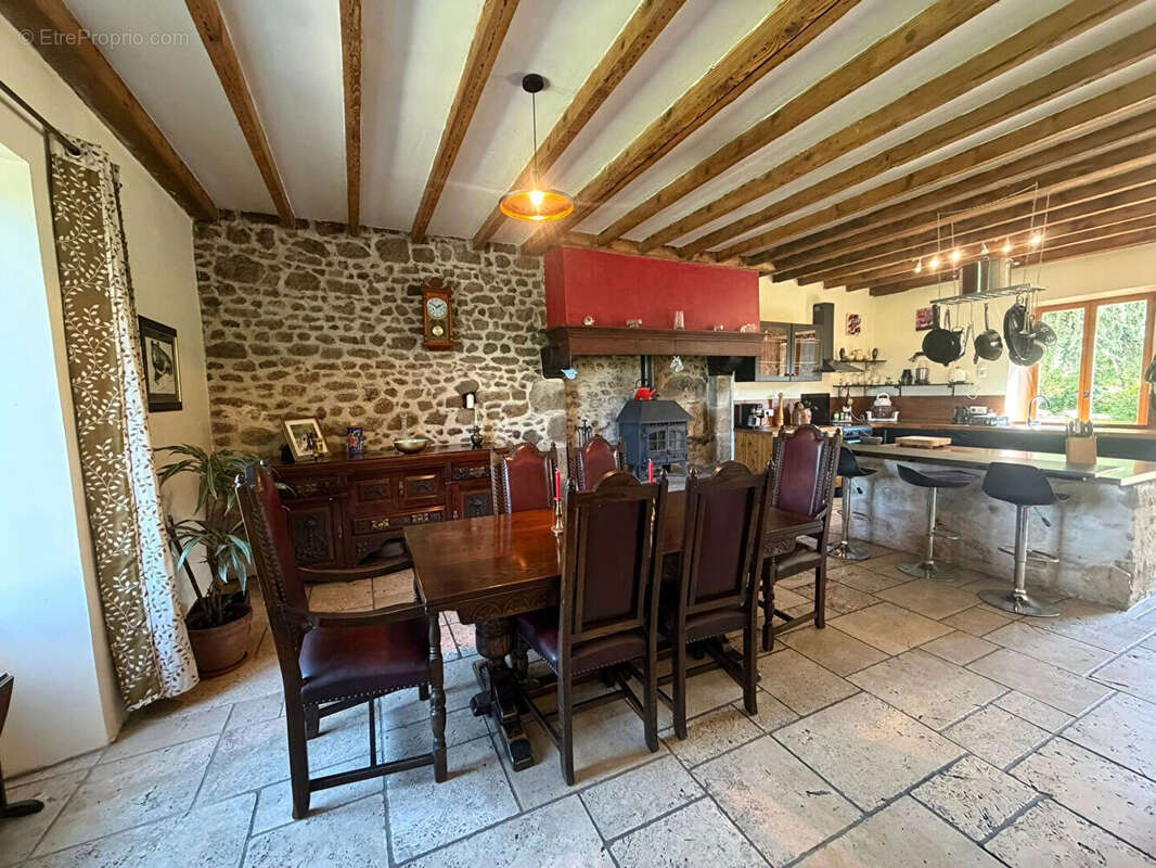 Maison à LA SOUTERRAINE