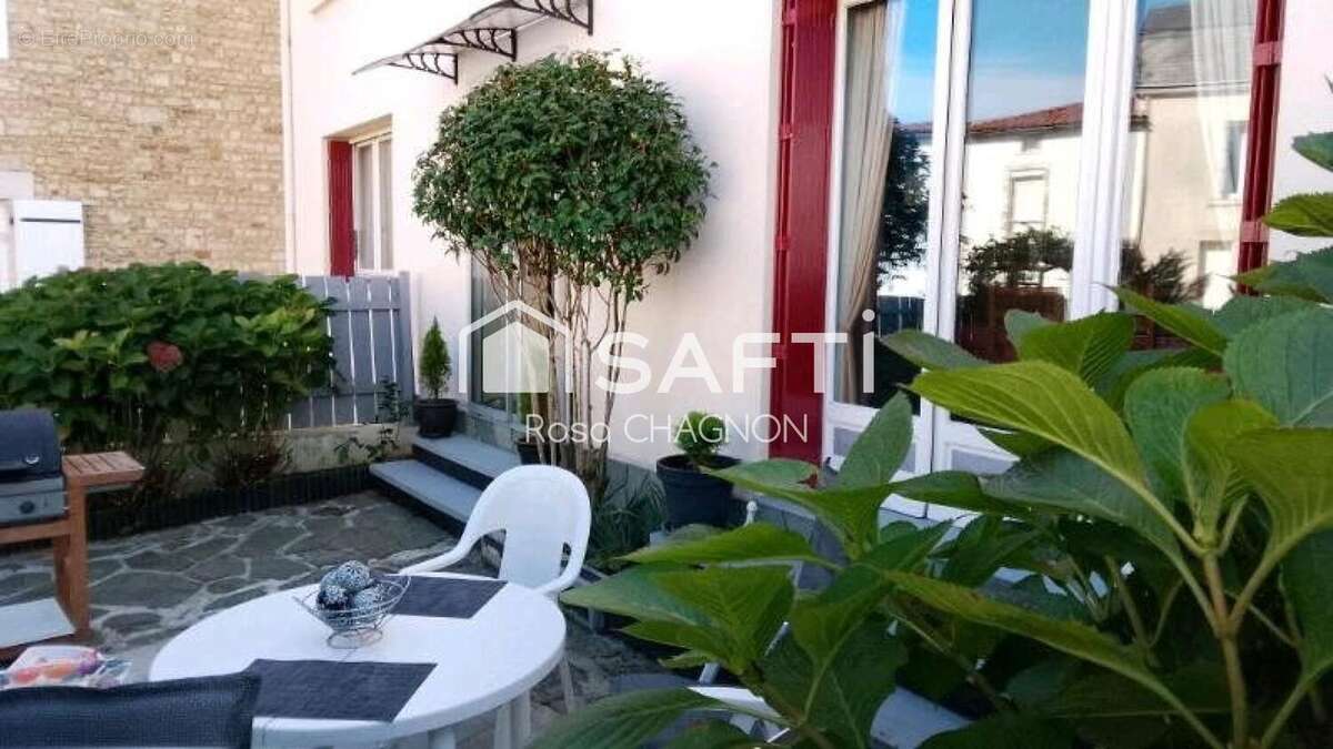 Photo 2 - Maison à LA CAILLERE-SAINT-HILAIRE