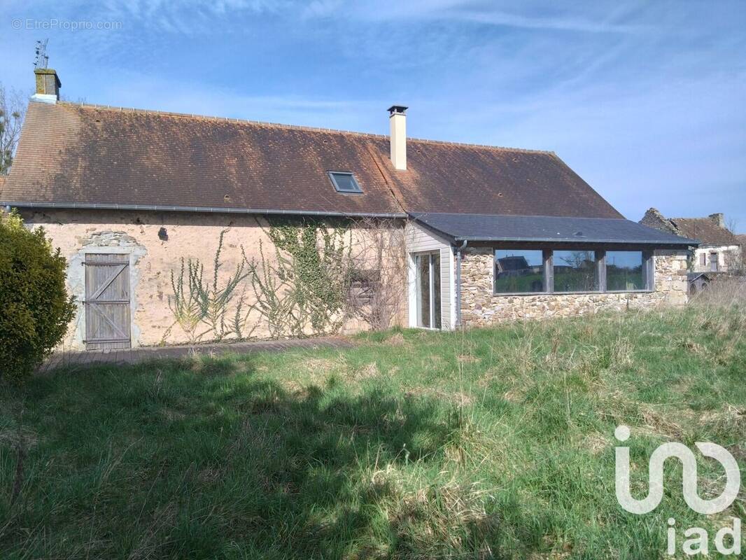 Photo 1 - Maison à SAINT-OUEN-DE-MIMBRE