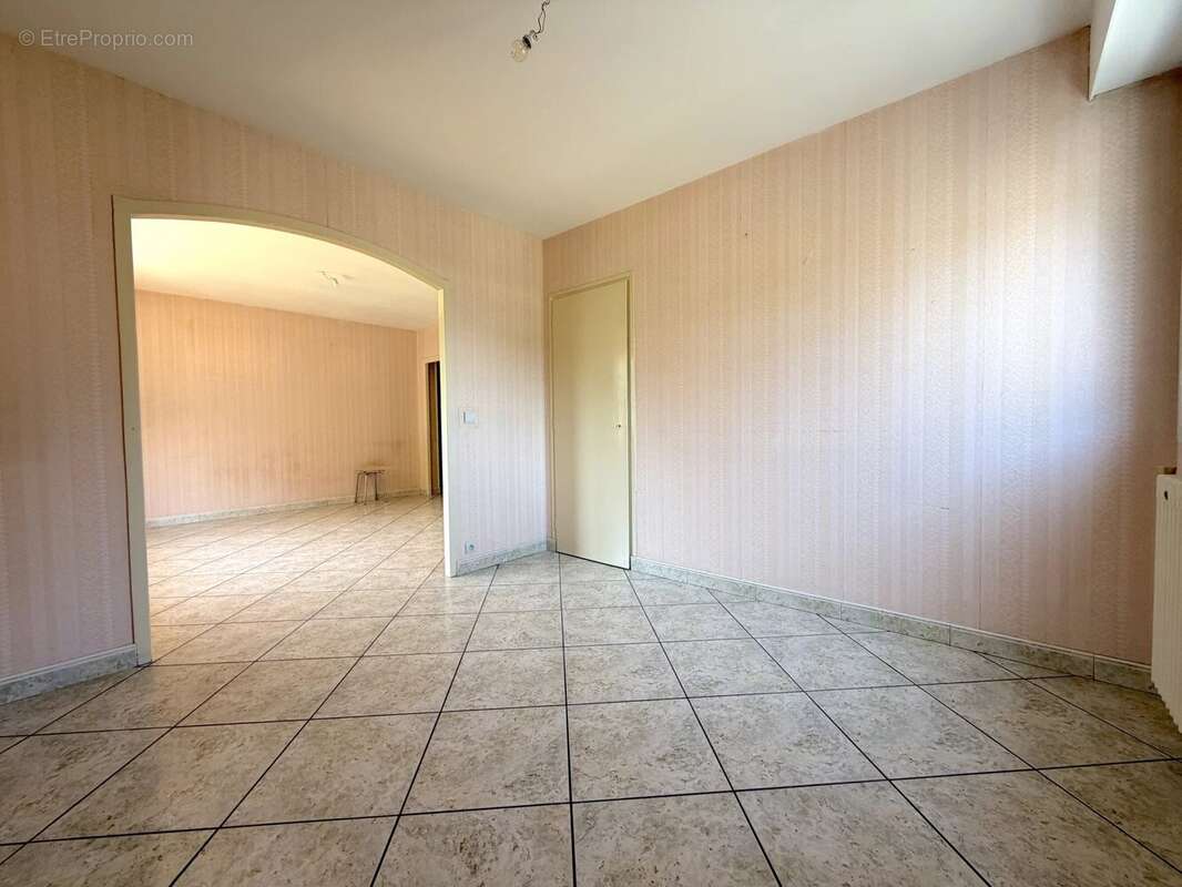 Appartement à SAINT-JEAN-DE-MAURIENNE