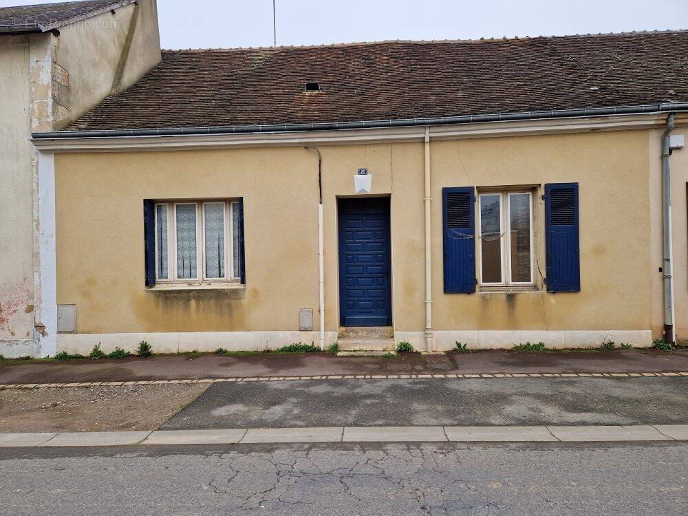 Maison à MAROLLES-LES-BRAULTS