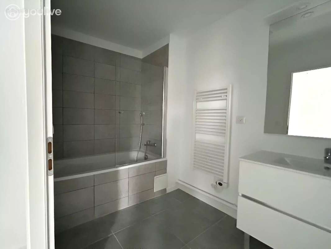 Appartement à MURS-ERIGNE