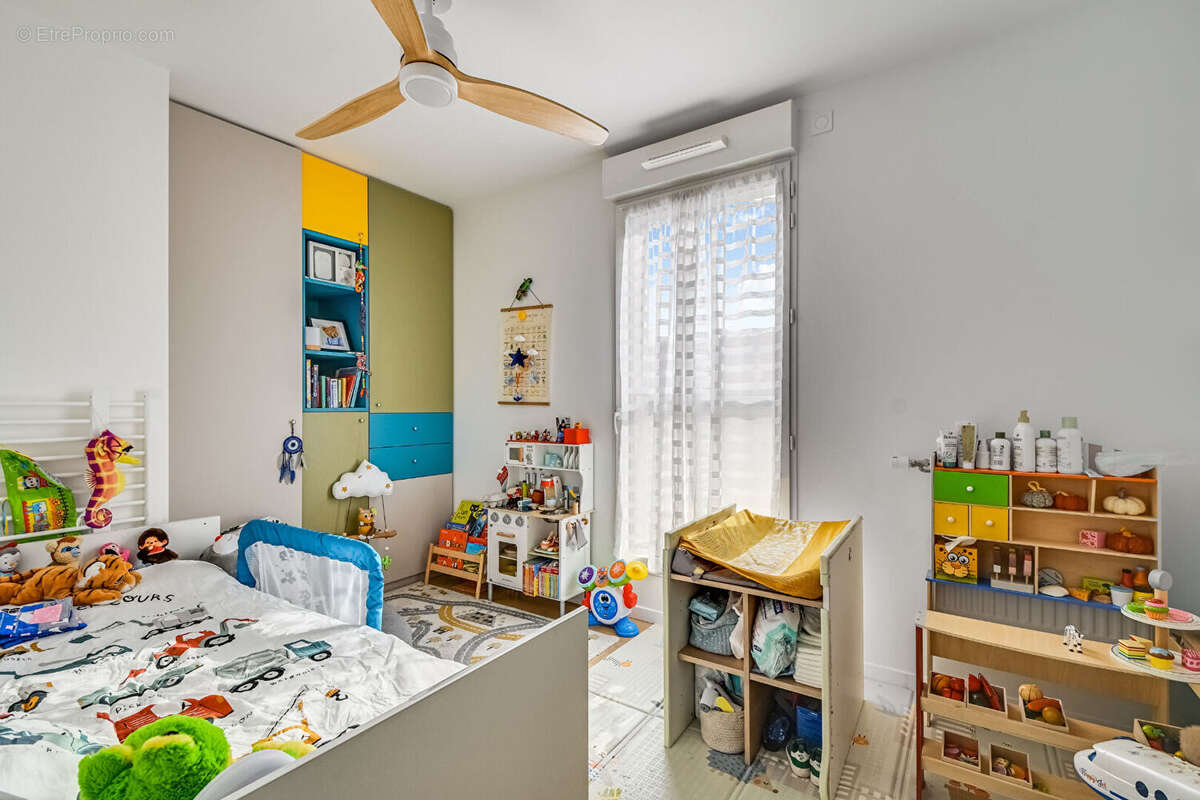 Appartement à CLICHY