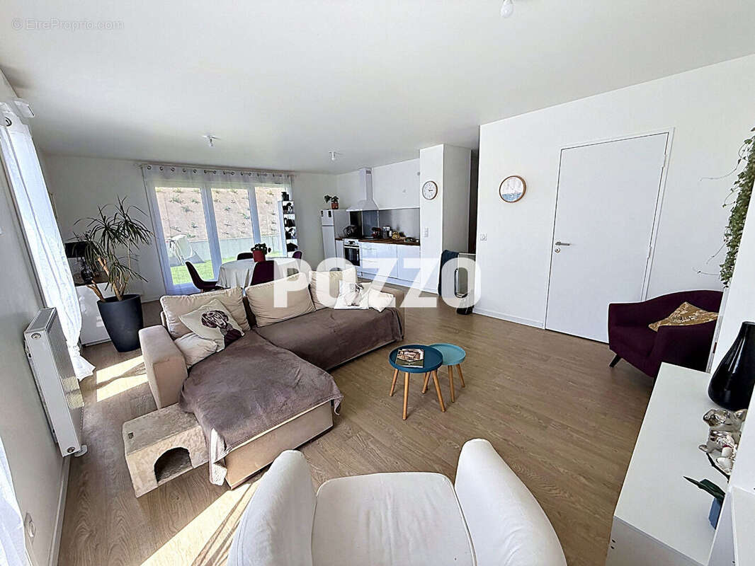 Appartement à DONVILLE-LES-BAINS