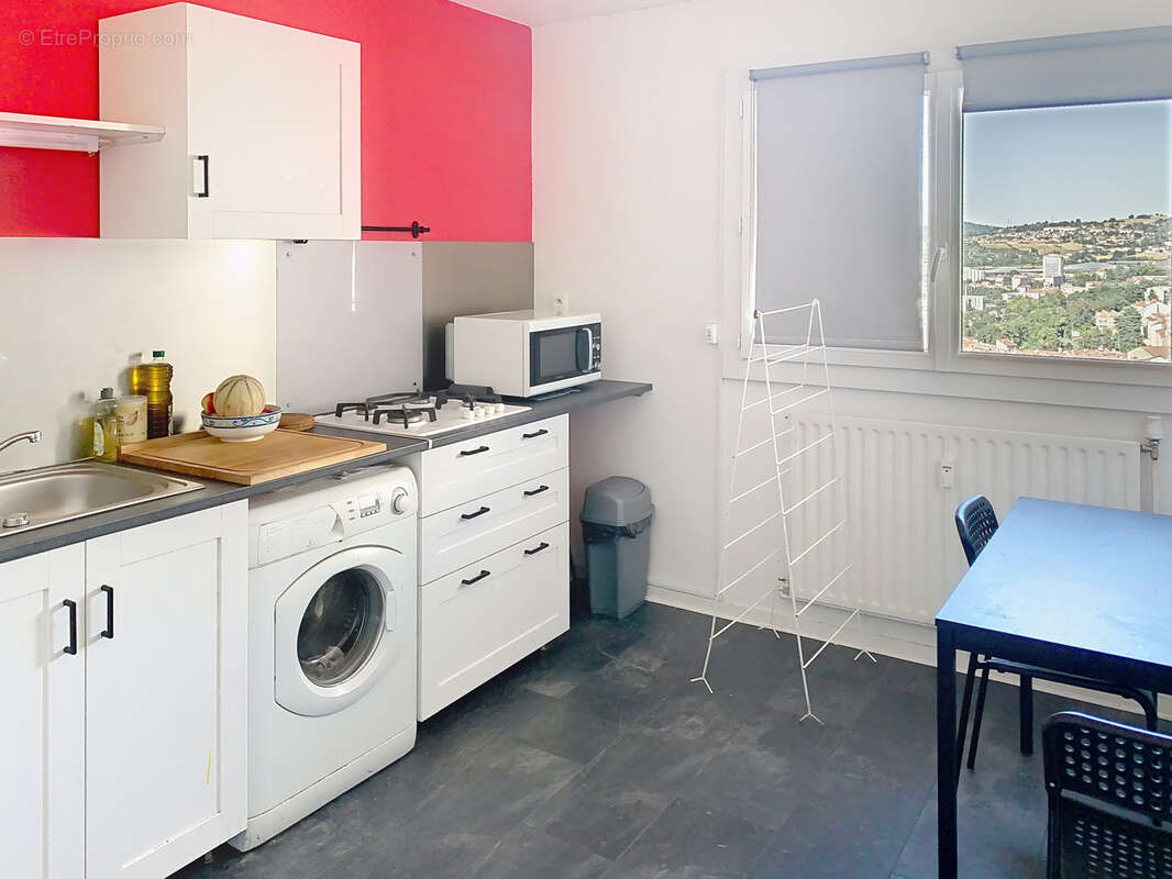 Appartement à SAINT-ETIENNE