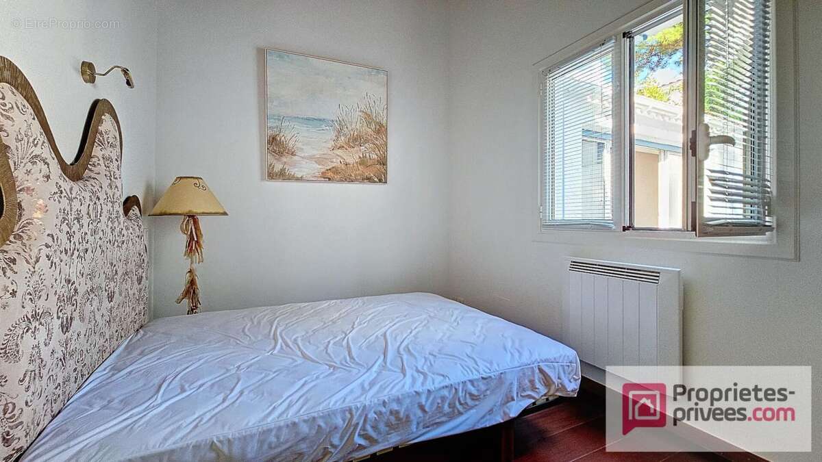 Maison à LES MATHES