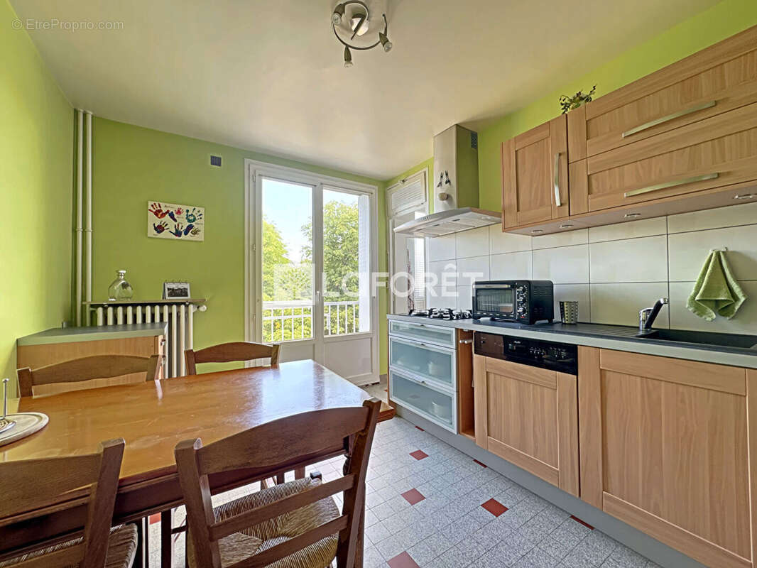 Appartement à SAINT-ETIENNE