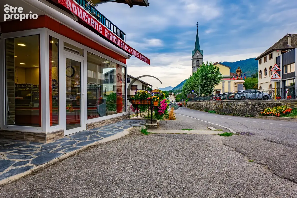 À reprendre   Boucherie artisanale de renom à Lugrin, au cœur du Chablais - photo 3