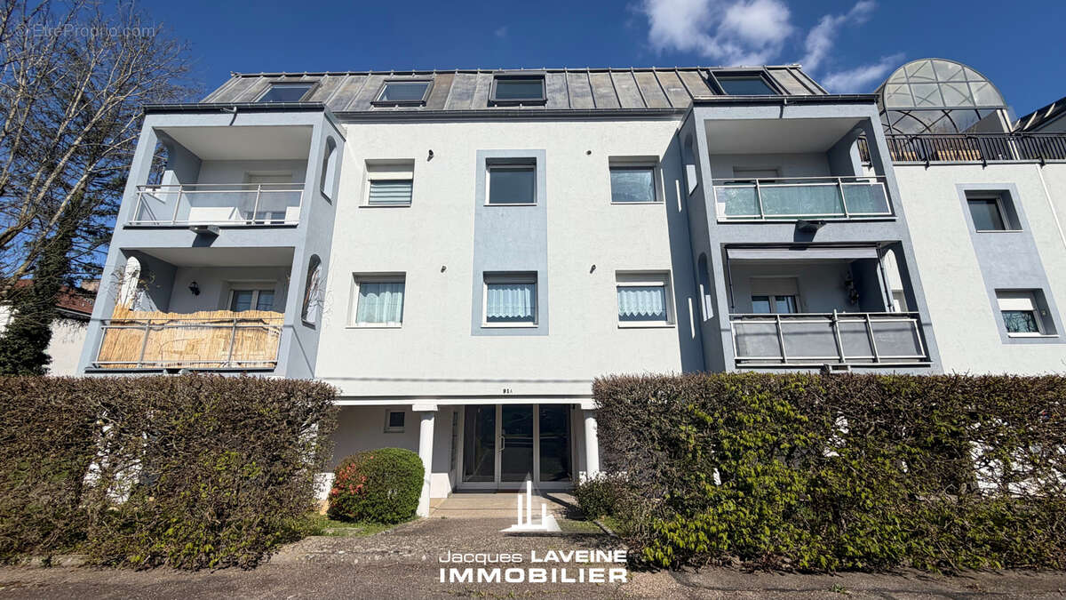 Appartement à SCY-CHAZELLES