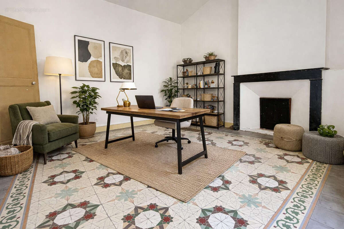 Maison à MONTPEYROUX