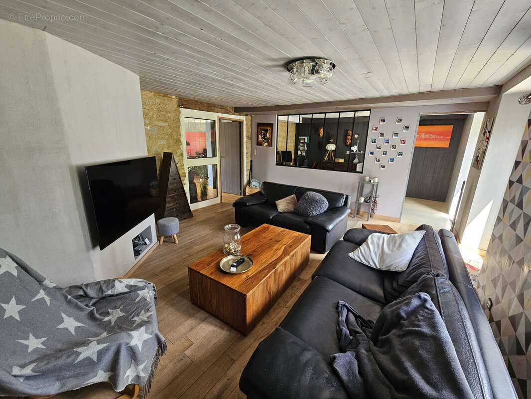 Maison à CLEGUEREC