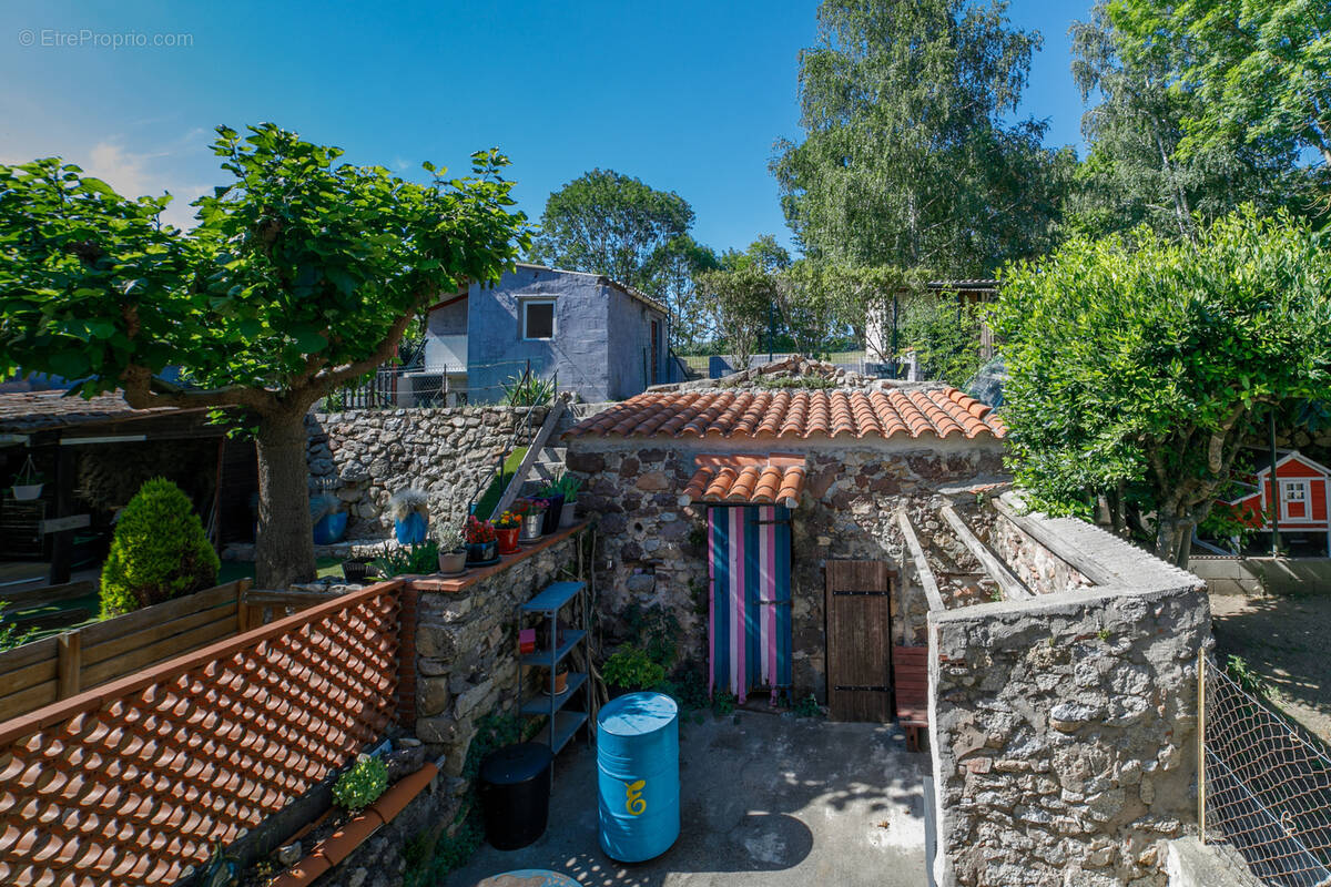 Appartement à SAINT-LAURENT-DE-CERDANS