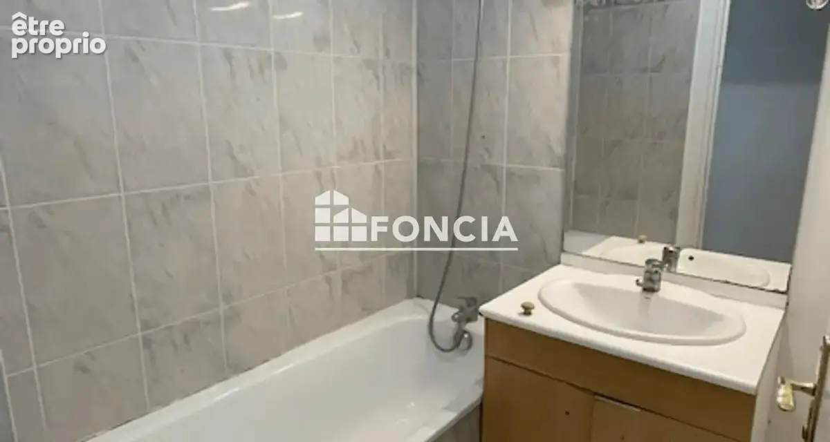F3 à vendre – Balcon et 2 places de parking - photo 6