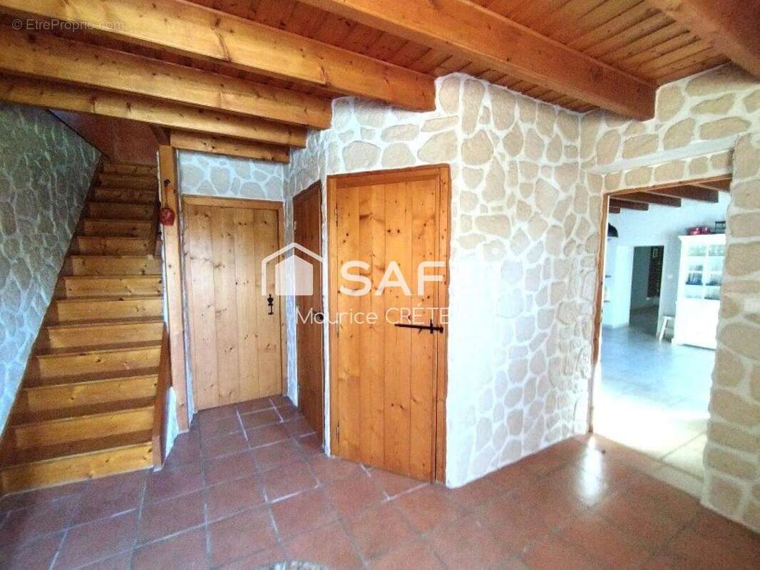 Photo 2 - Maison à SAINT-MARTIN-DES-NOYERS