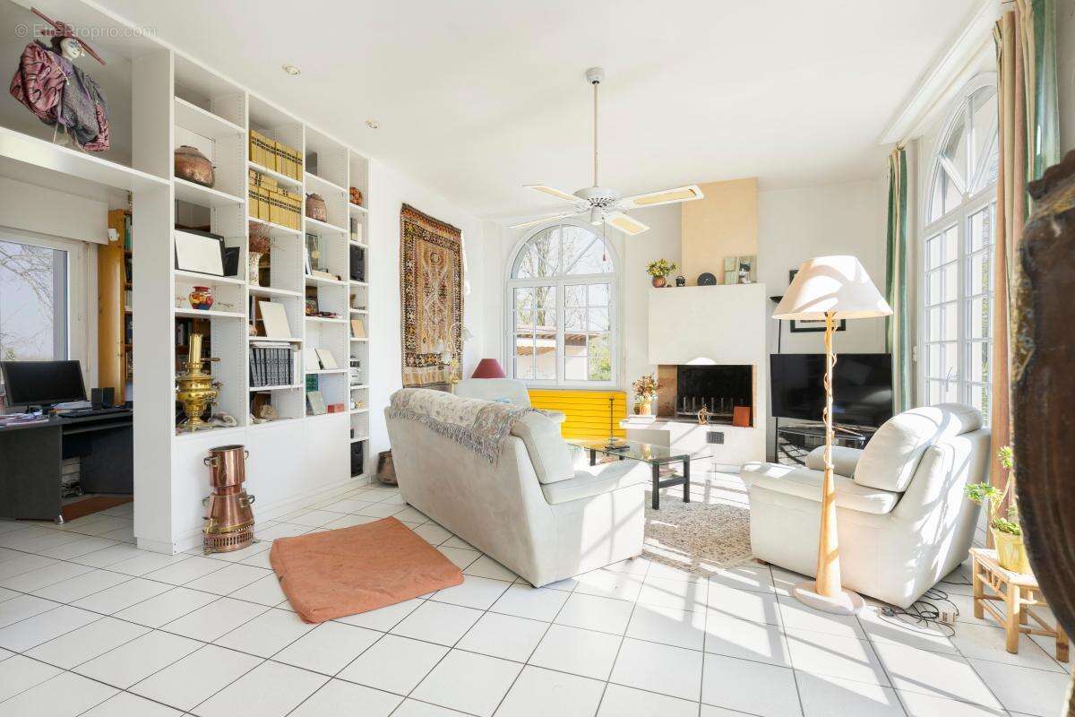 Maison à SAINT-PIERRE-DU-MONT