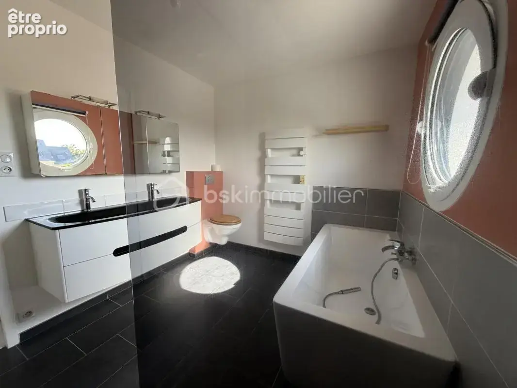 Charmante maison contemporaine avec 4 chambres, garage et jardin - photo 10
