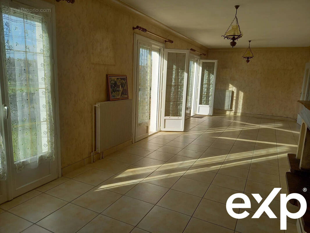 Maison à ROUZIERS-DE-TOURAINE