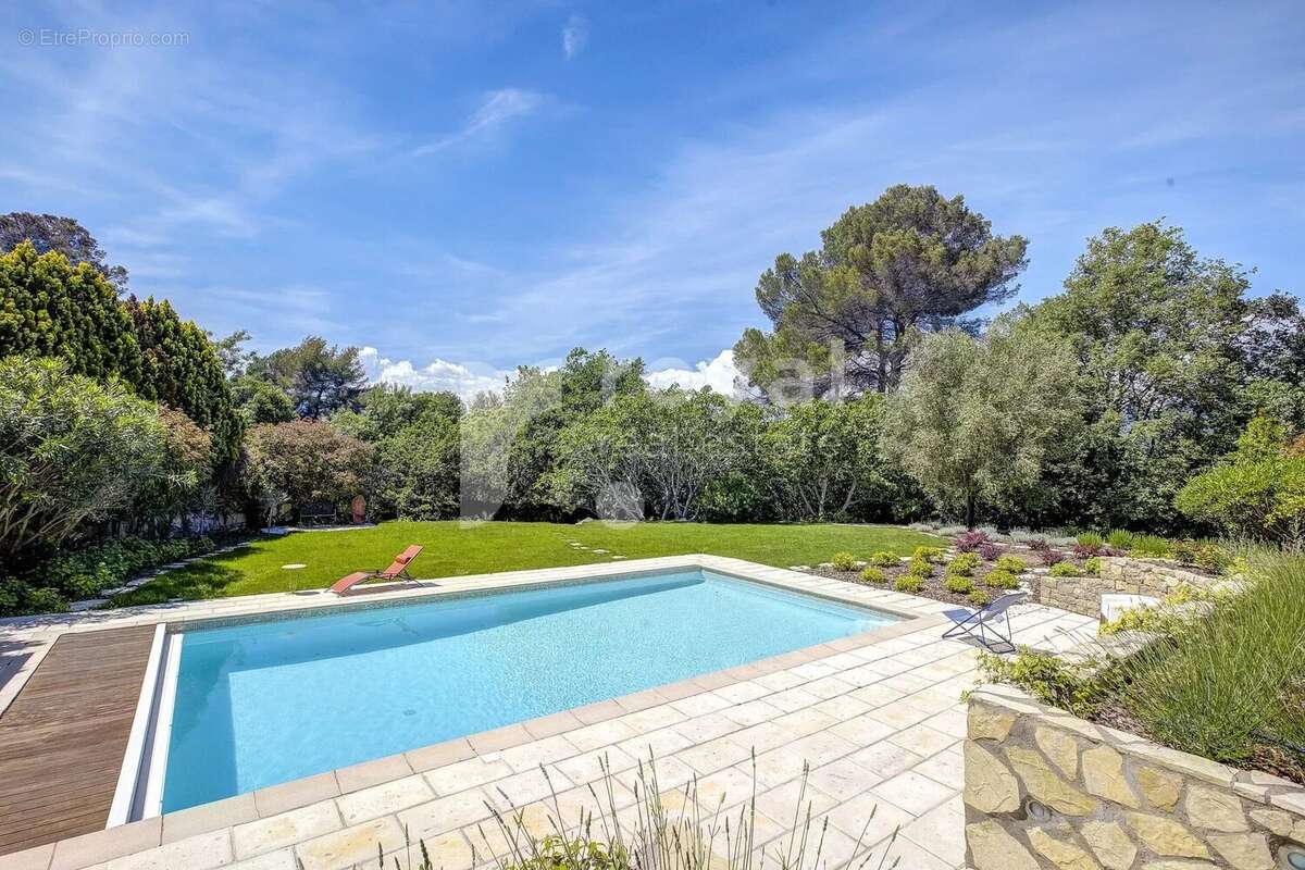 Maison à MOUGINS