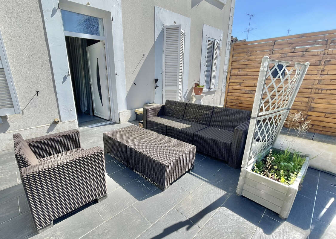 Appartement à LINAS