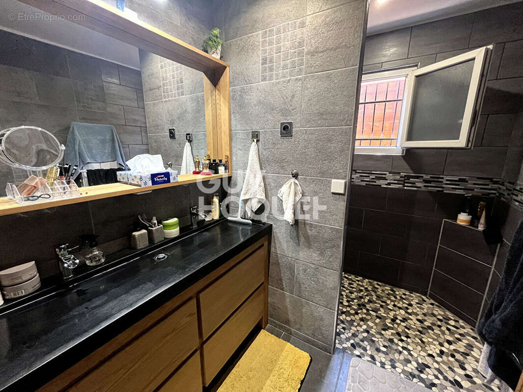 Maison à VILLENEUVE-DE-LA-RAHO