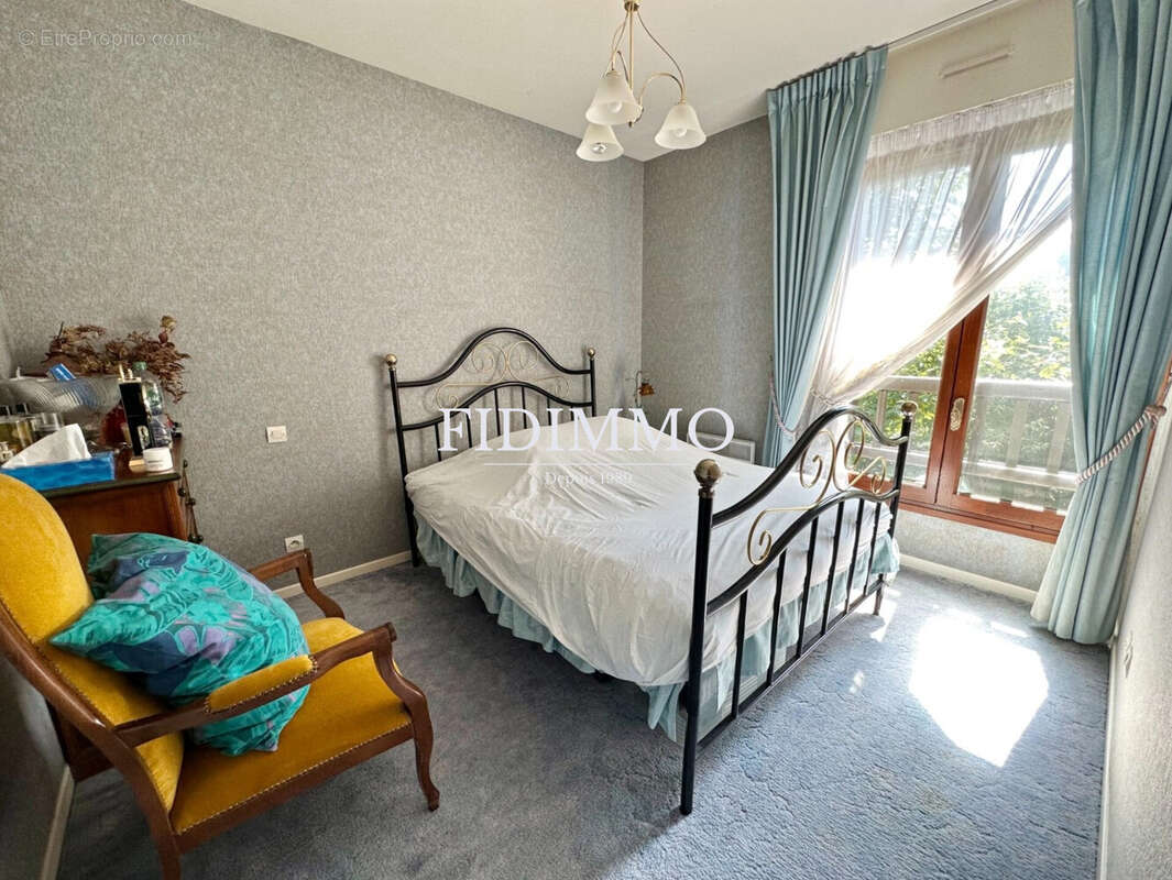 Appartement à CHENNEVIERES-SUR-MARNE