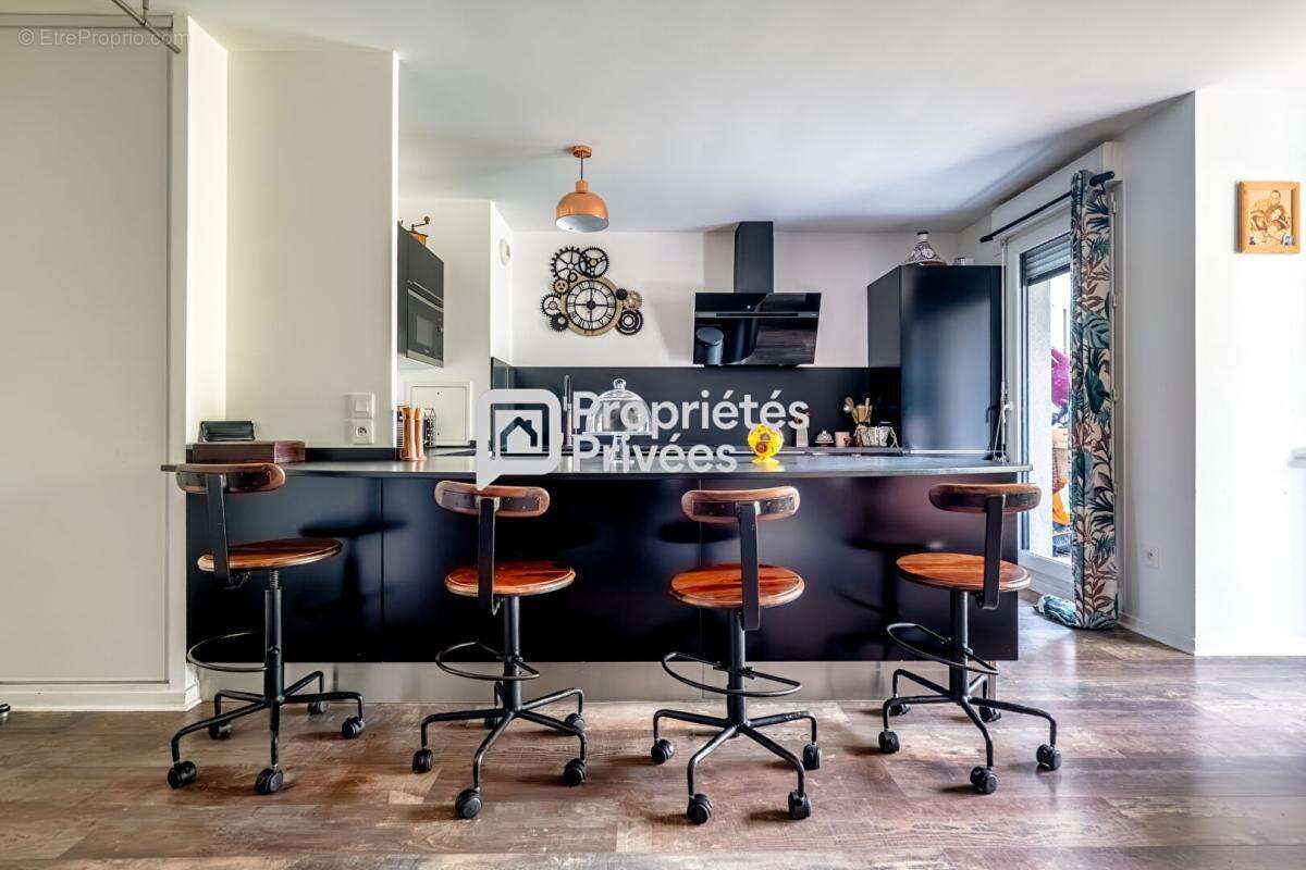 Appartement à NANTERRE