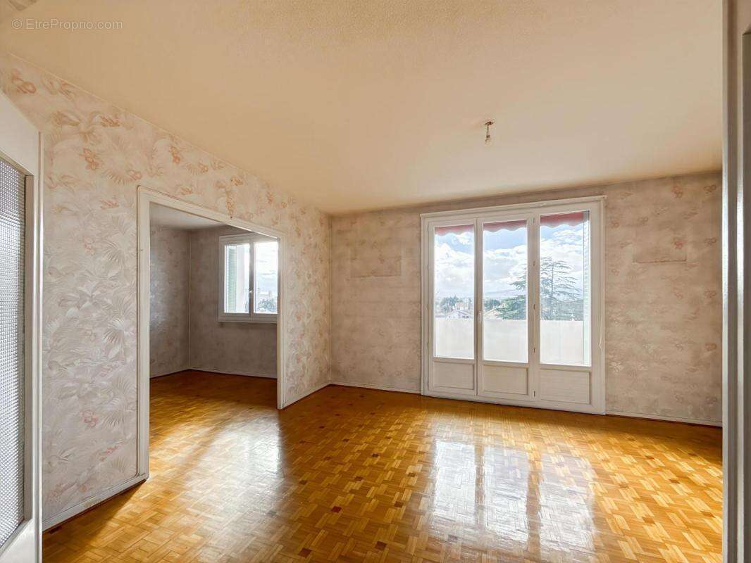 Appartement à LYON-5E