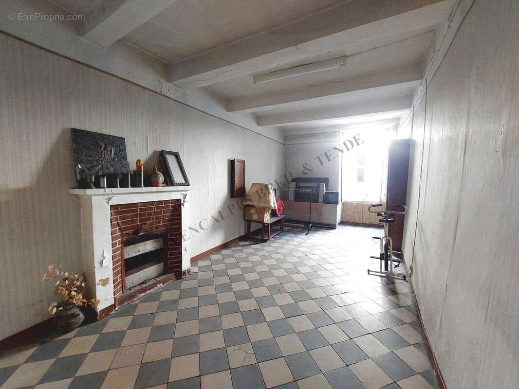 Centre village - photo 14
