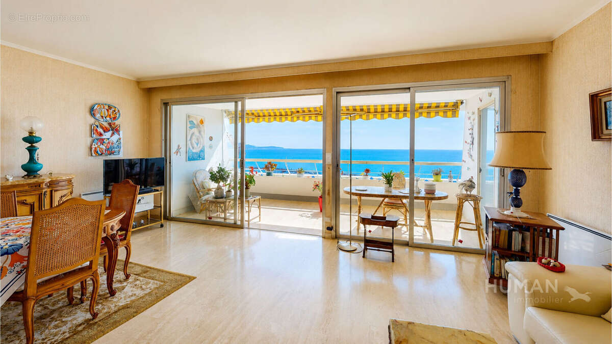 Appartement à VILLENEUVE-LOUBET