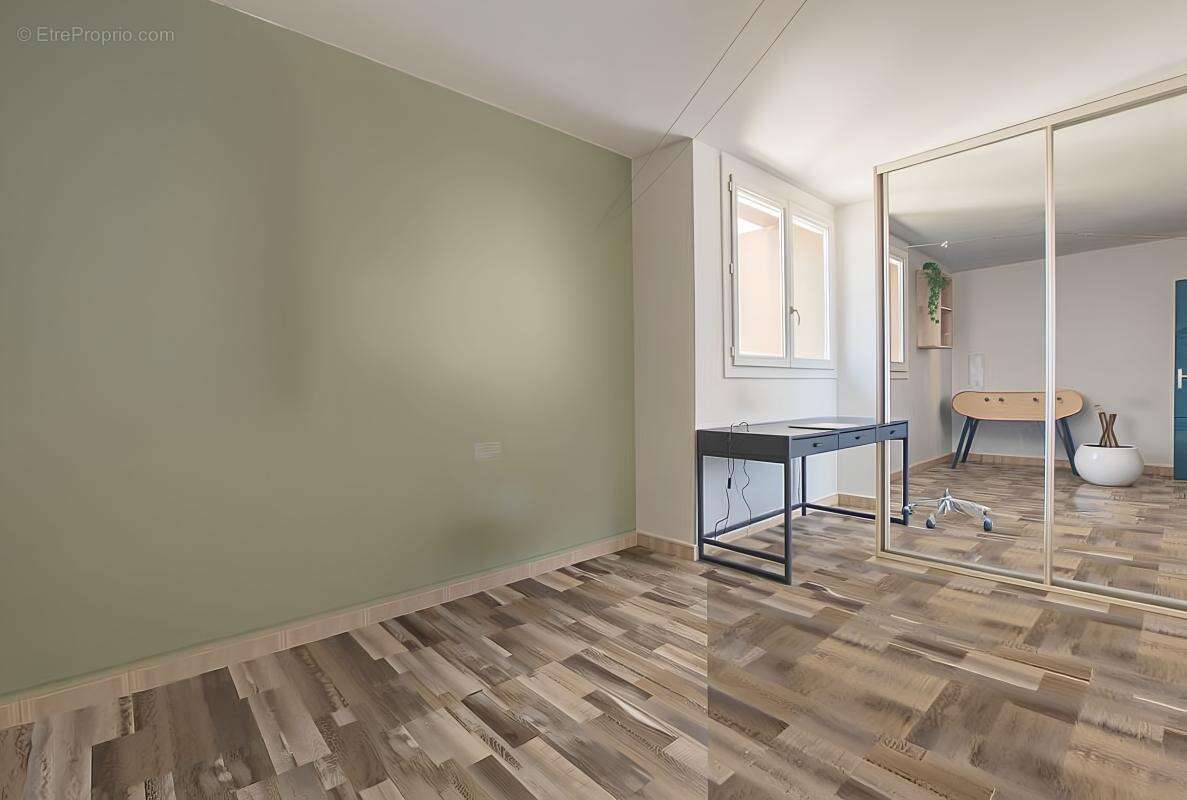 Appartement à MARSEILLE-4E