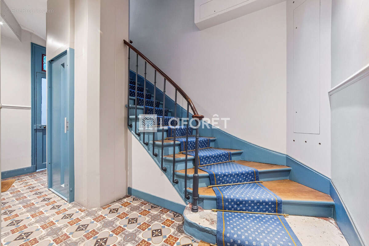 Appartement à PARIS-7E