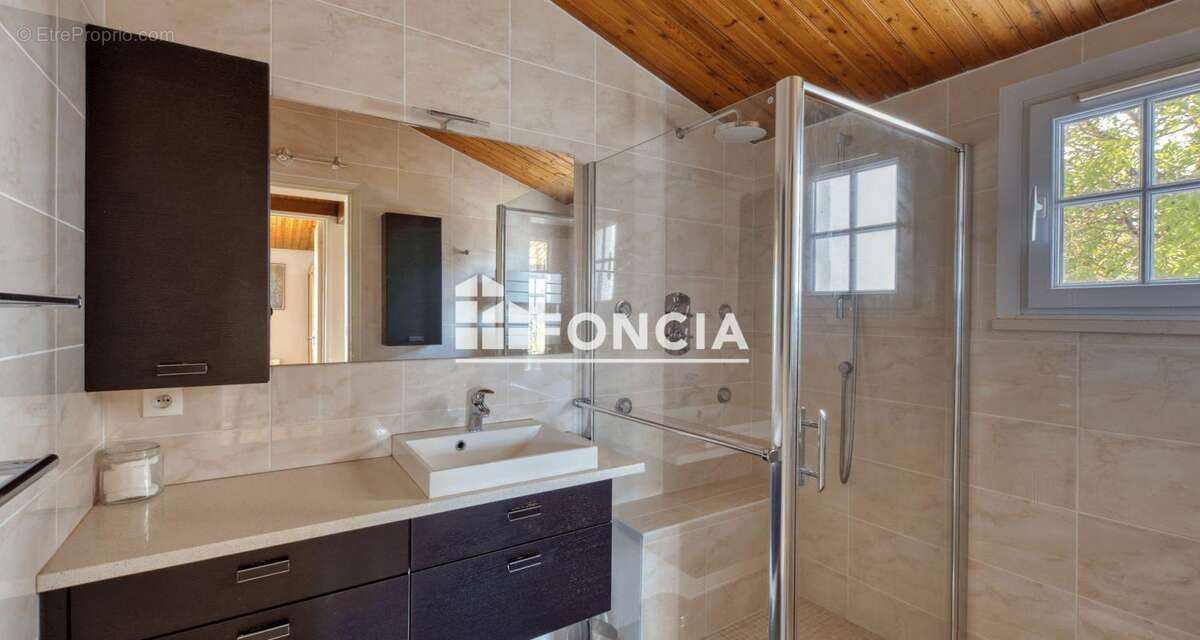 Maison à SAINTE-SOULLE