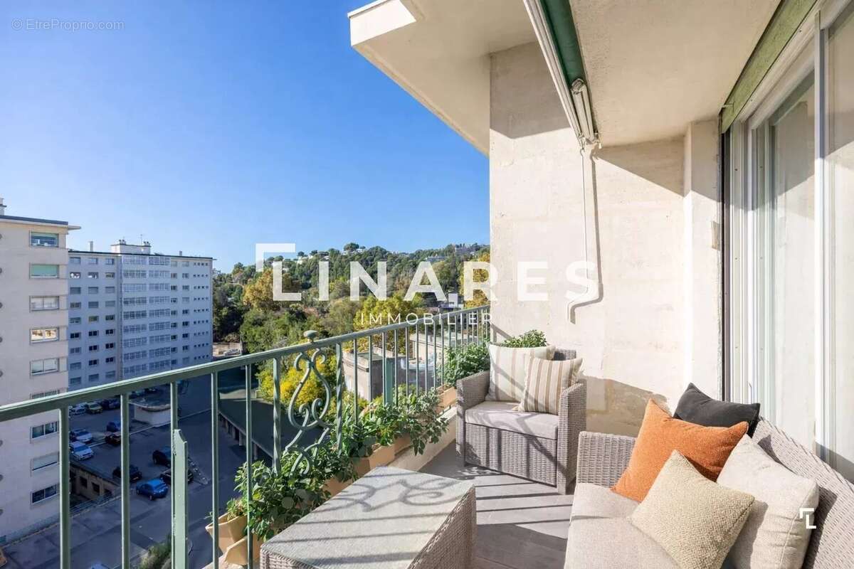Appartement à MARSEILLE-8E