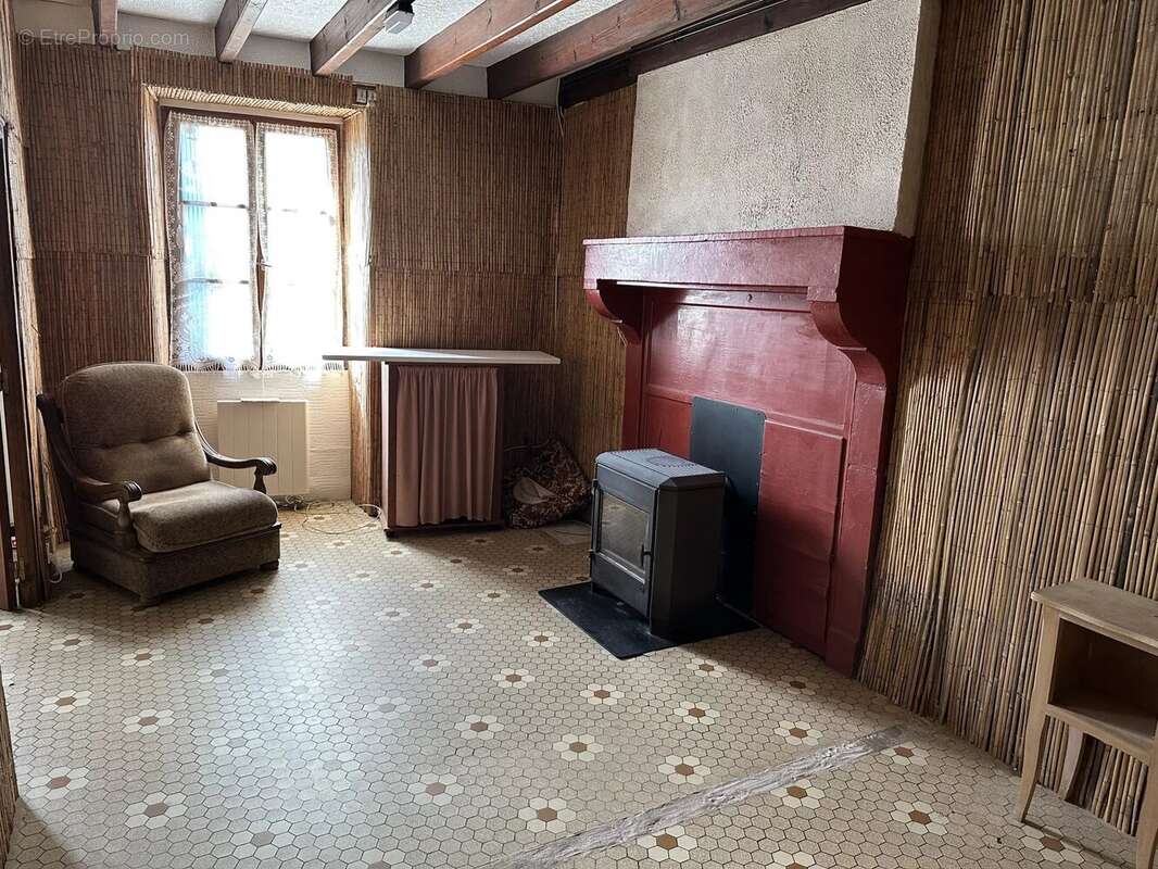 Maison à SOMMIERES-DU-CLAIN