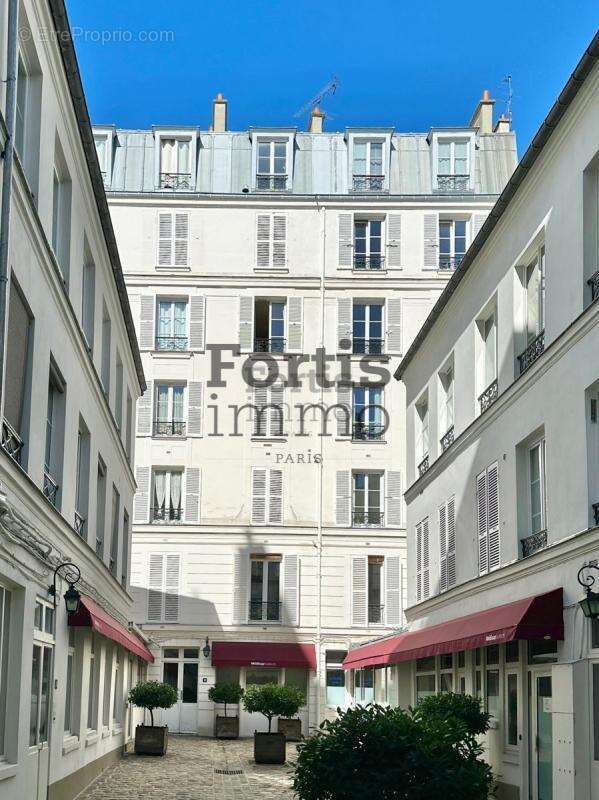 Appartement à PARIS-4E