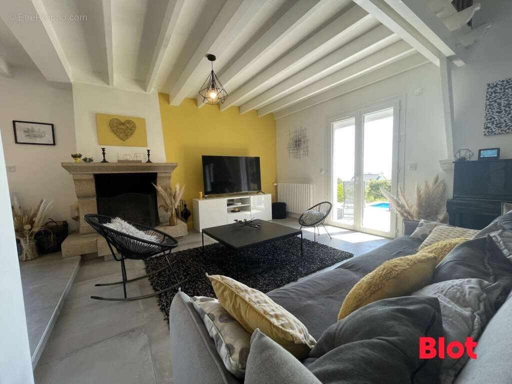 Maison 168 m² à Saint-Meloir-Des-Ondes  - photo 4