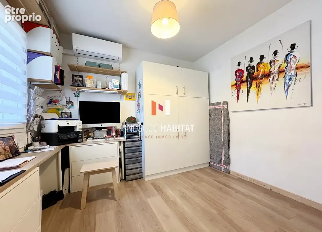 Superbe villa duplex avec piscine et garage - Poussan, avec jardin de 50 m2 - photo 9