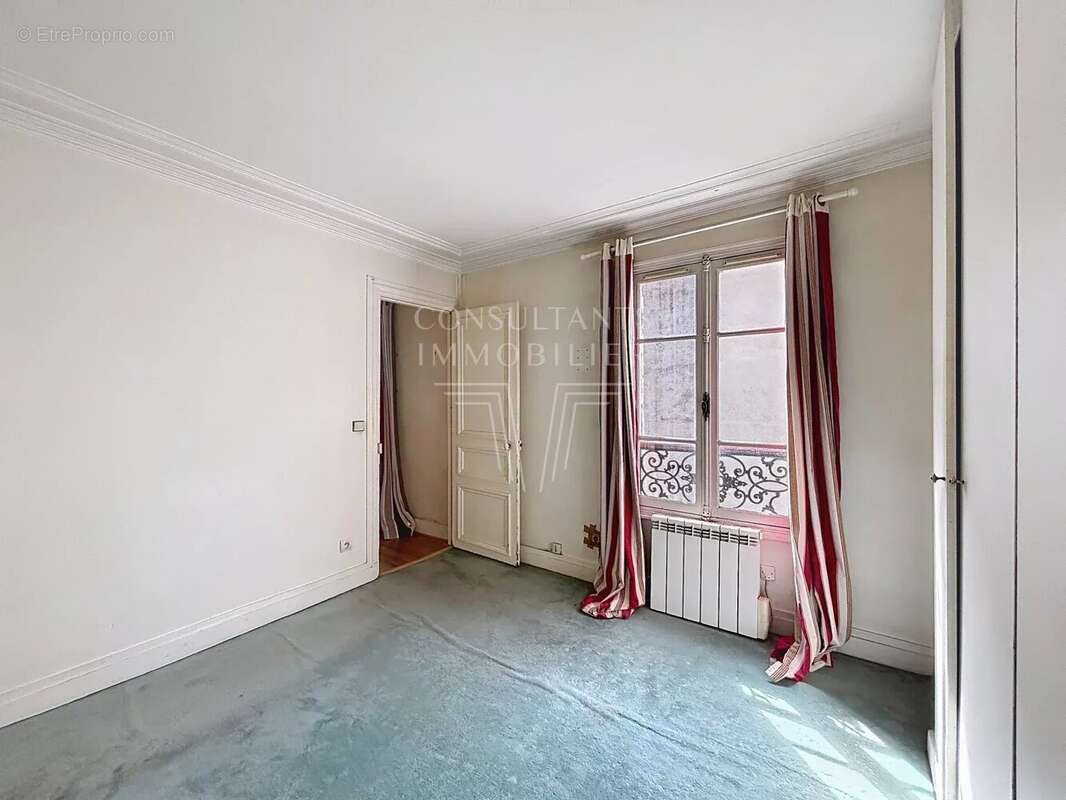 Appartement à NEUILLY-SUR-SEINE
