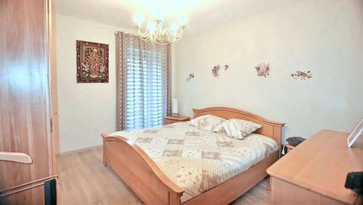 Longère   de 180 m² offrant 3 chambres avec un terrain 1410 m² - photo 14