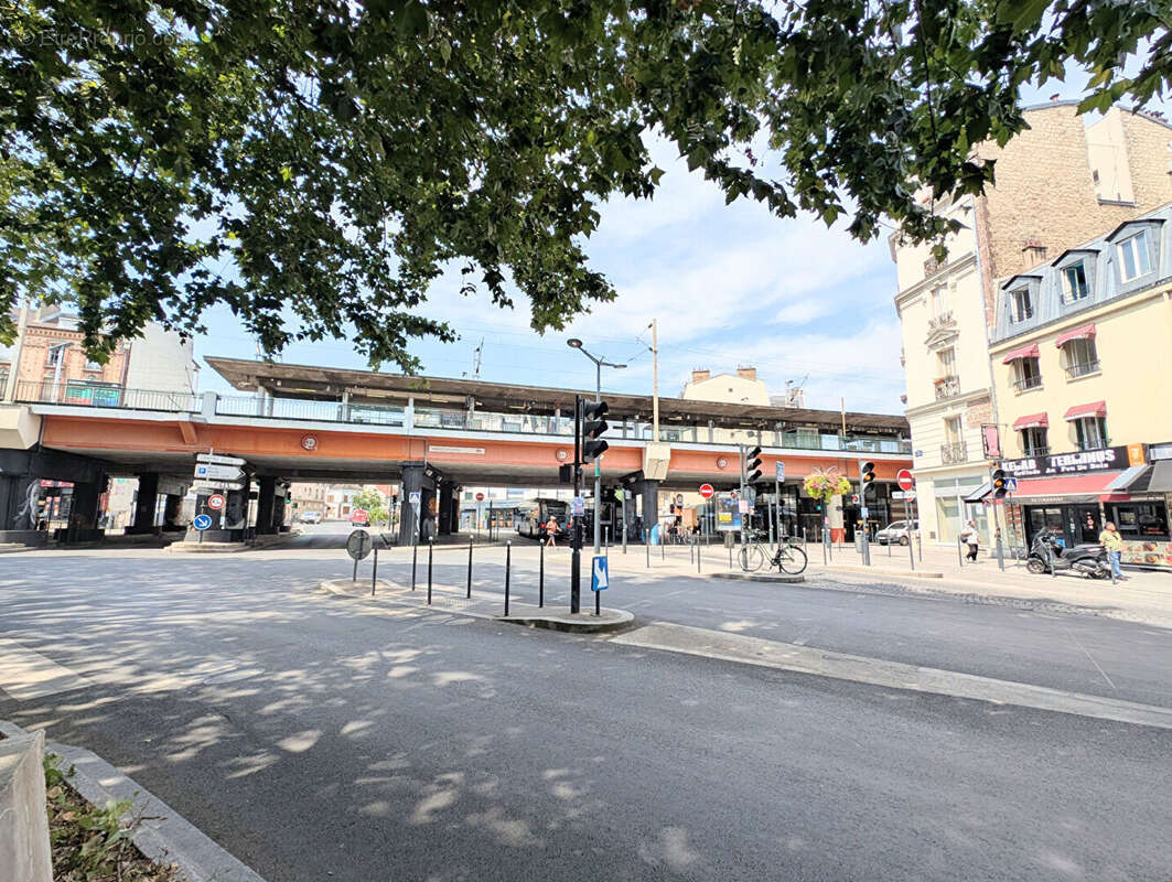 7 boxes de stationnement - Colombes - Gare - Vente louée - photo 5