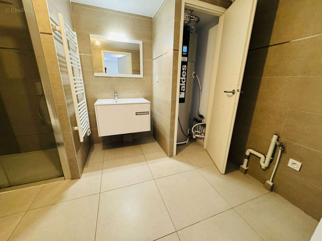 Photo 9 - Appartement à BORMES-LES-MIMOSAS
