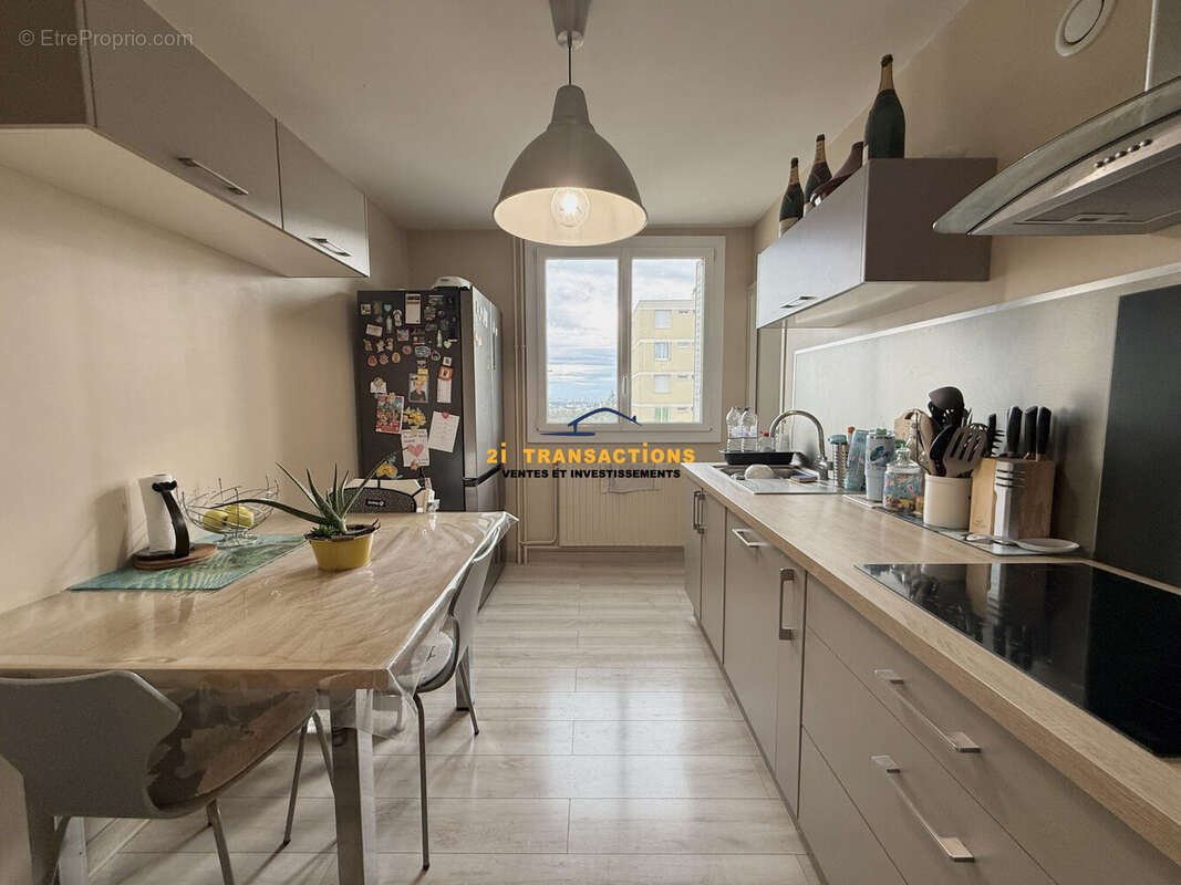 Appartement à OULLINS